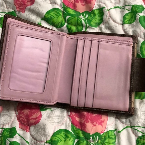 Coach wallet. Authentic. - Picture 3 of 3